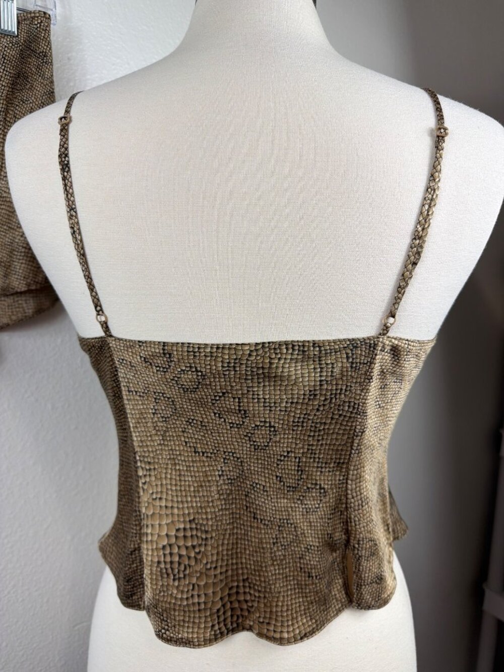 Vintage Victoria's Secret Silk Snake Print Set Y2K Cami Shorts XS/S (Tagged M) - Picture 5 of 16